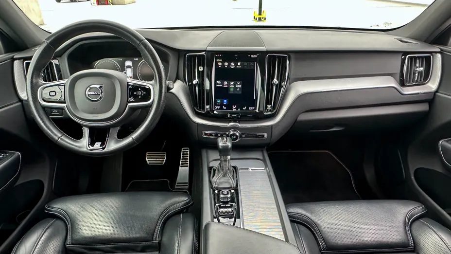 VOLVO XC60 XC60 T5 AWD R-Design aut