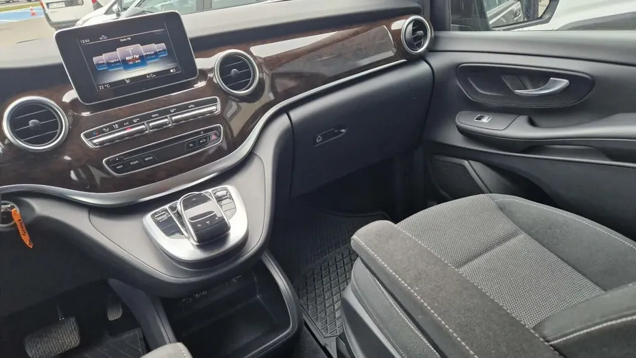 MERCEDES-BENZ V Klasa V 220 d 9G-Tronic Style (długi)