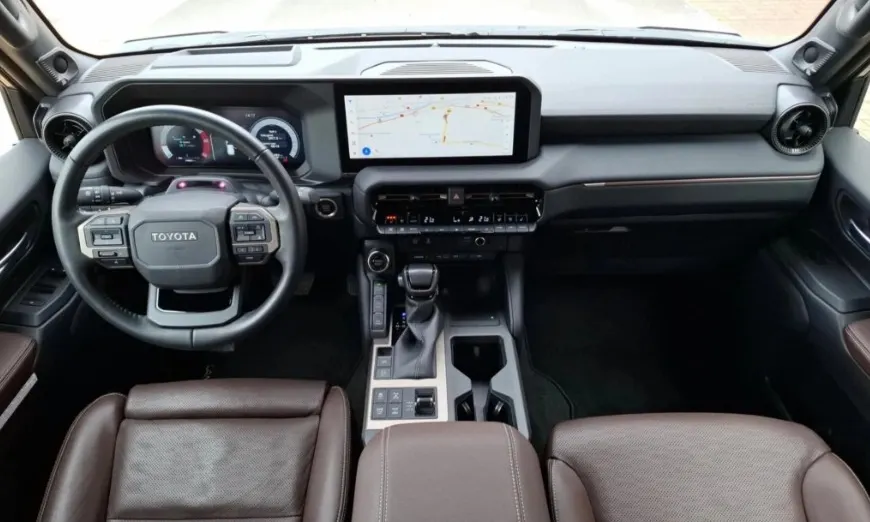 TOYOTA Land Cruiser -