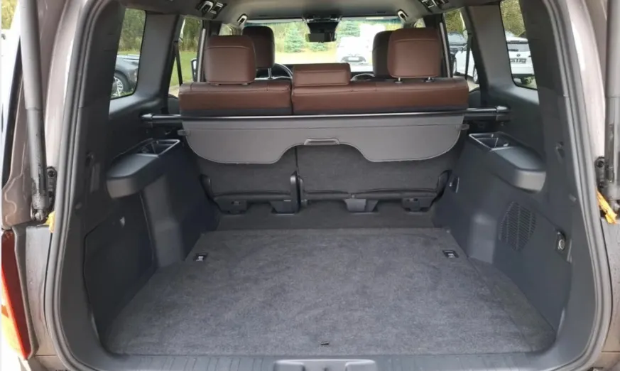 TOYOTA Land Cruiser -