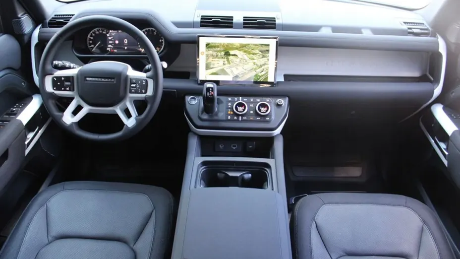 LAND ROVER Defender Defender 110 3.0 D250 mHEV X-Dynamic HSE