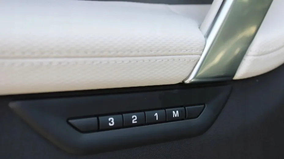 LAND ROVER Discovery Sport Discovery Sport 2.0 D200 mHEV Dynamic SE aut