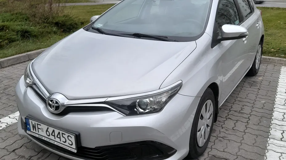 TOYOTA Auris Auris 1.33 VVT-i Active