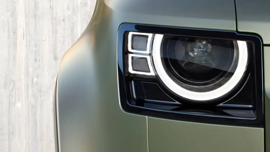 LAND ROVER Defender Defender 90 3.0 D250 mHEV X-Dynamic SE Nowy