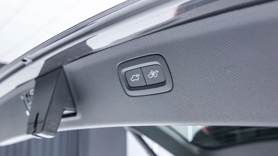 VOLVO XC90 XC90 B5 D AWD Plus Dark 7os aut