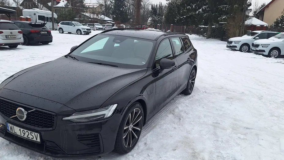 VOLVO V60 V60 T6 AWD Plug-In Hybrid Plus Dark aut