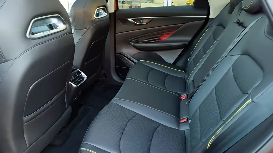 BAIC Beijing 5 Beijing 5 1.5T Luxury DCT