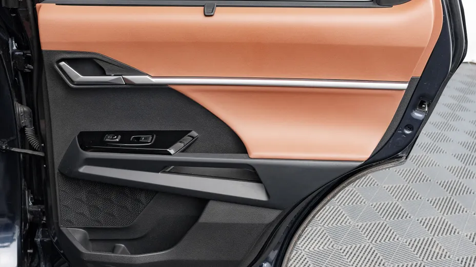 KGM / SSANGYONG Torres Torres 1.5 T-GDI Adventure Plus aut