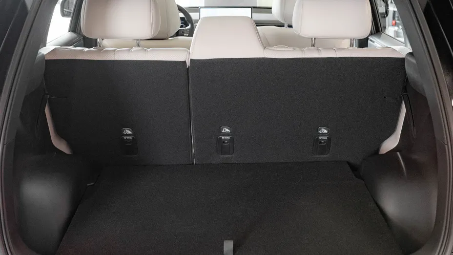 AION V V 75.3kWh Premium Nowy