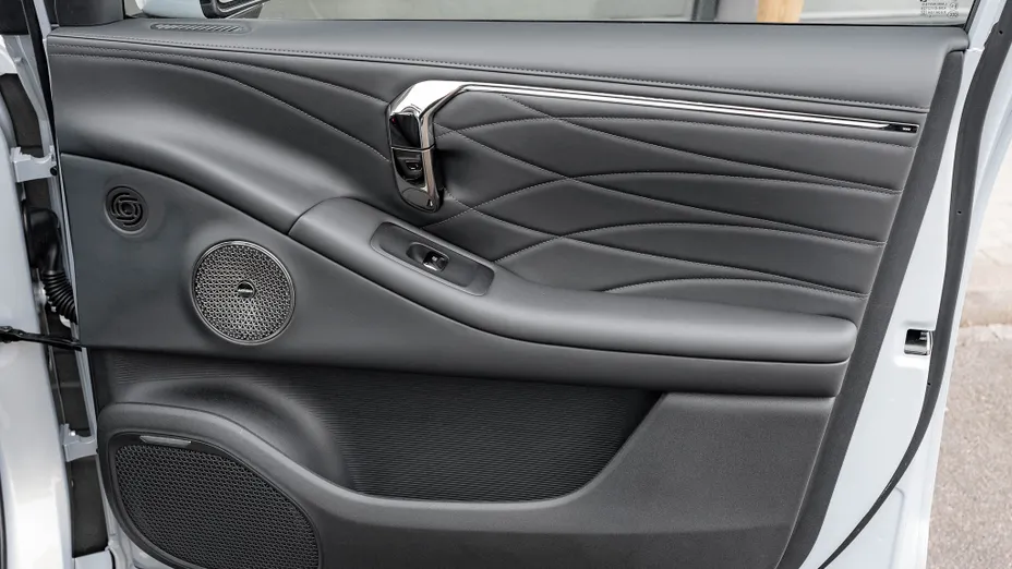 AION V V 75.3kWh Premium Nowy