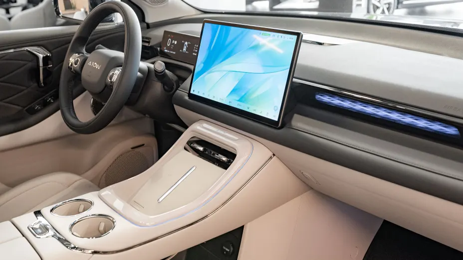 AION V V 75.3kWh Premium Nowy