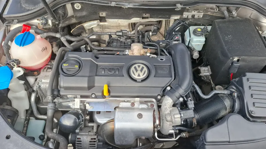VOLKSWAGEN Passat -