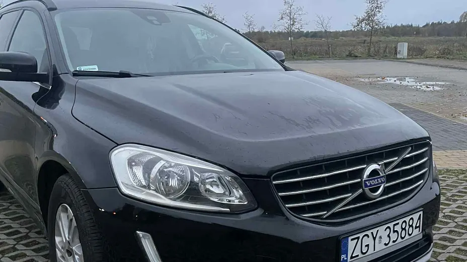 VOLVO XC60 -