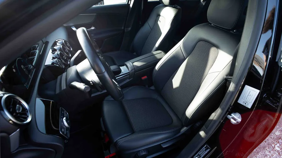 MERCEDES-BENZ A Klasa A 250 Progressive 7G-DCT