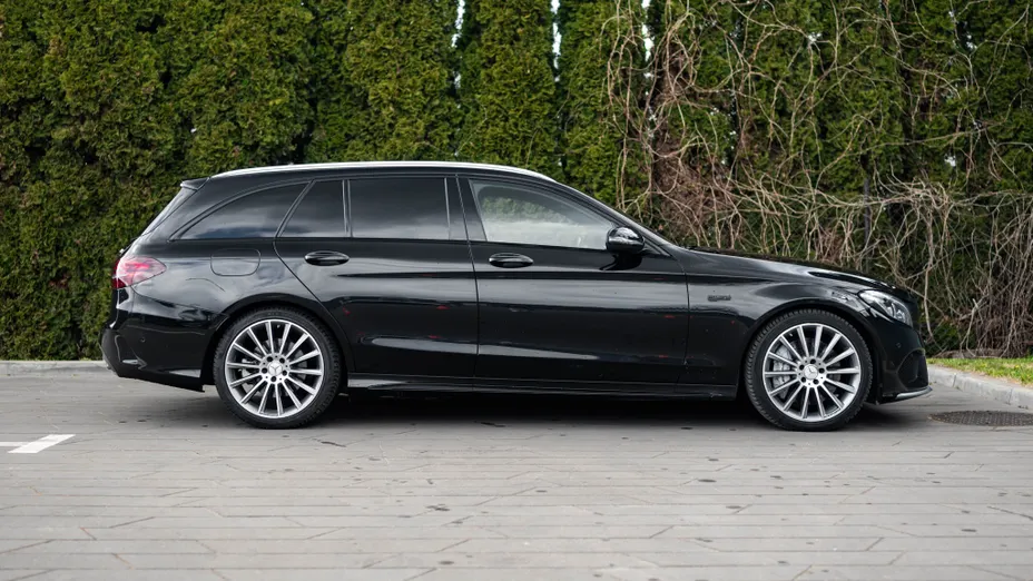 MERCEDES-BENZ C Klasa AMG C 43 4-Matic