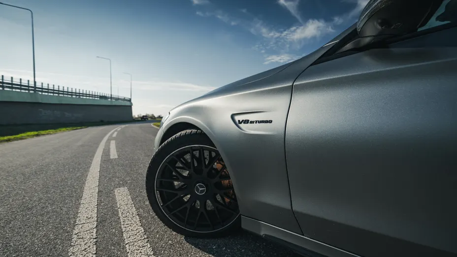 MERCEDES-BENZ C Klasa AMG C 63 S