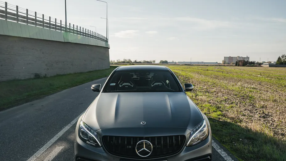 MERCEDES-BENZ C Klasa AMG C 63 S