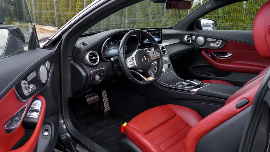 MERCEDES-BENZ C Klasa C 300 9G-TRONIC