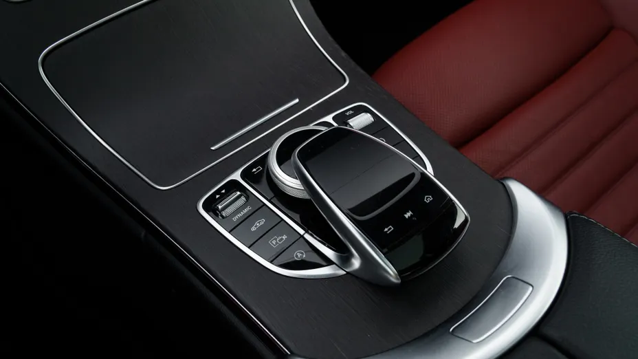 MERCEDES-BENZ C Klasa C 300 9G-TRONIC