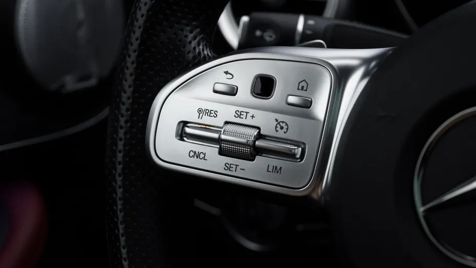 MERCEDES-BENZ C Klasa C 300 9G-TRONIC