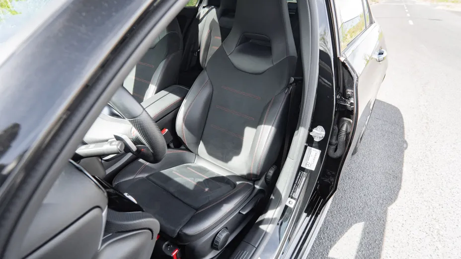 MERCEDES-BENZ A Klasa A 200 AMG Line 7G-DCT