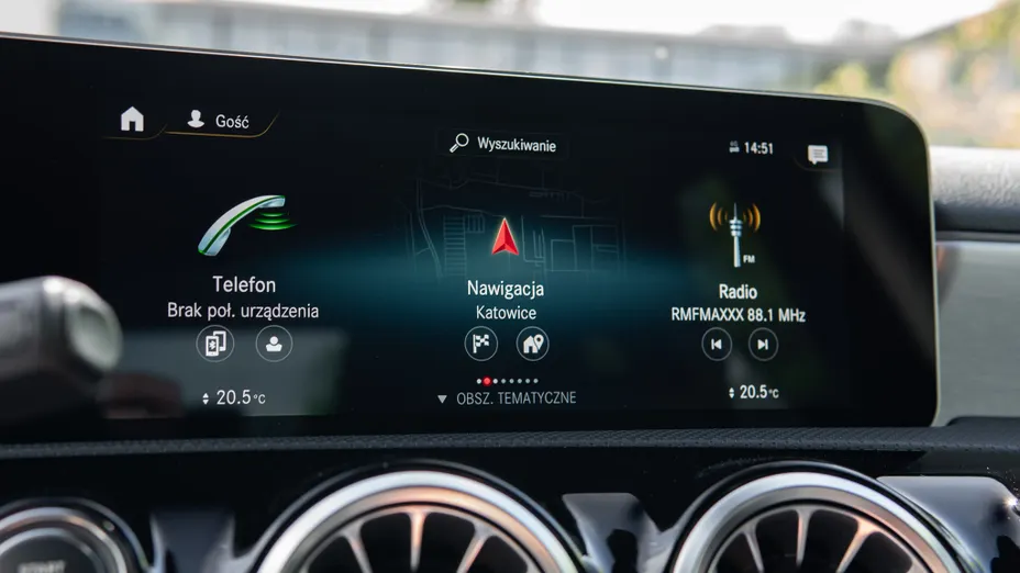 MERCEDES-BENZ A Klasa A 200 AMG Line 7G-DCT