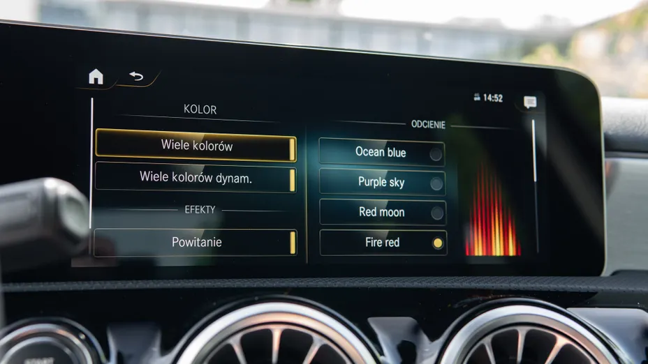 MERCEDES-BENZ A Klasa A 200 AMG Line 7G-DCT