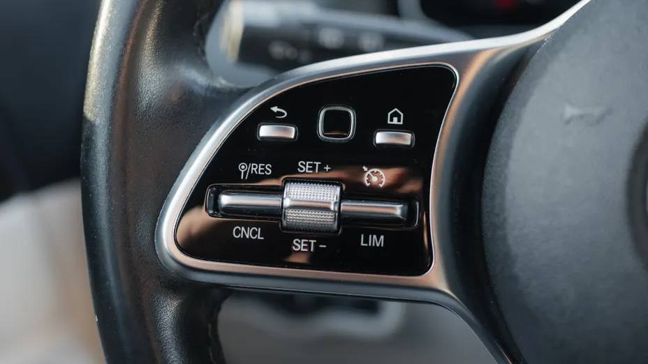 MERCEDES-BENZ B Klasa B 180 d 7G-DCT