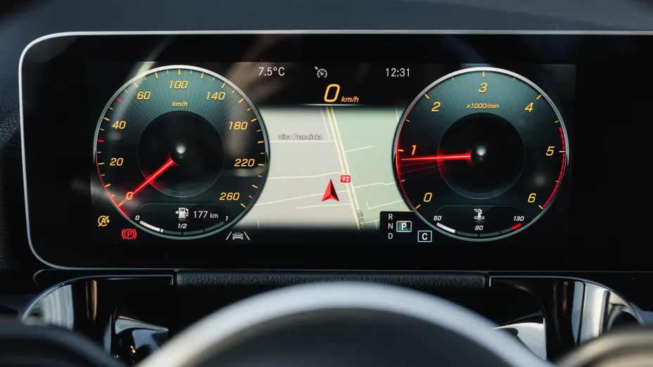 MERCEDES-BENZ B Klasa B 180 d 7G-DCT