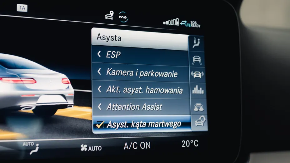 MERCEDES-BENZ E Klasa E 200 Coupe 4-Matic 9G-TRONIC