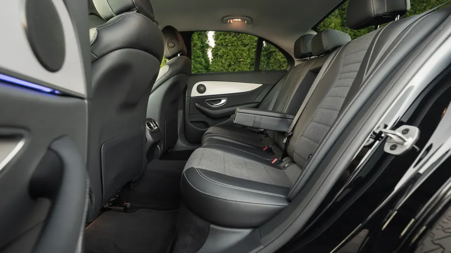 MERCEDES-BENZ E Klasa E 220 d