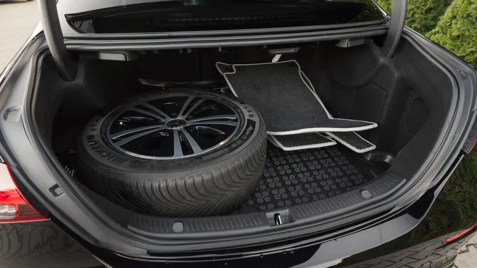 MERCEDES-BENZ E Klasa E 220 d