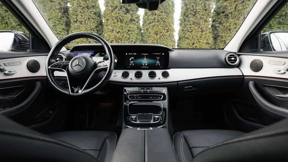 MERCEDES-BENZ E Klasa E 300 de 4-Matic Avantgarde