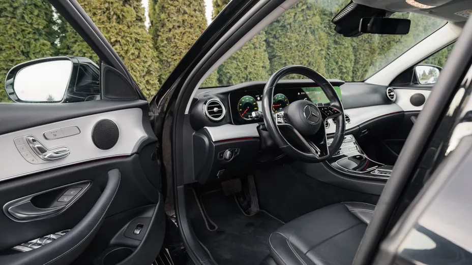 MERCEDES-BENZ E Klasa E 300 de 4-Matic Avantgarde