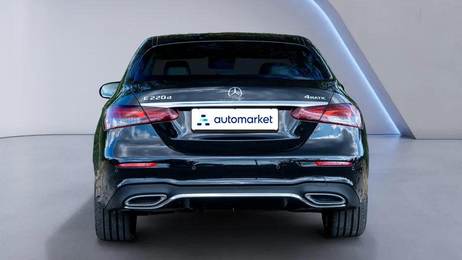 MERCEDES-BENZ E Klasa E 220 d 4-Matic AMG