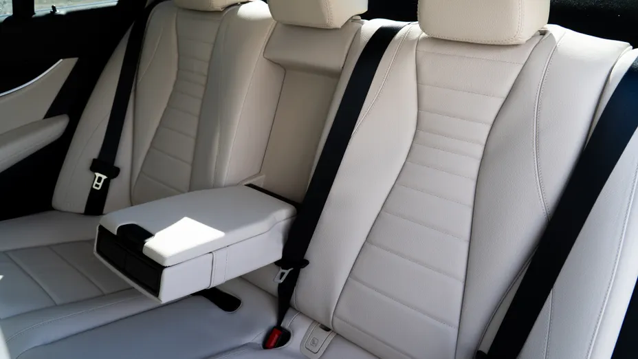 MERCEDES-BENZ E Klasa E 220 d 4-Matic AMG