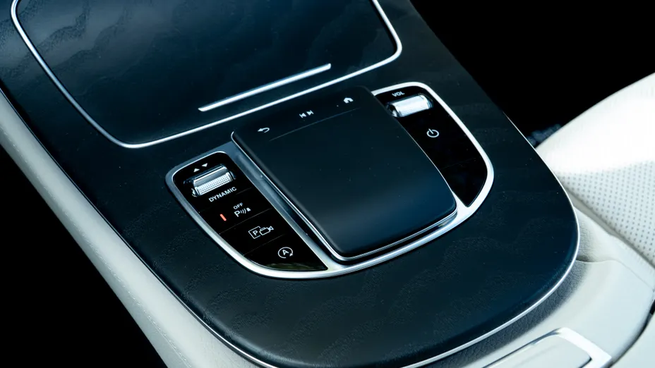 MERCEDES-BENZ E Klasa E 220 d 4-Matic AMG