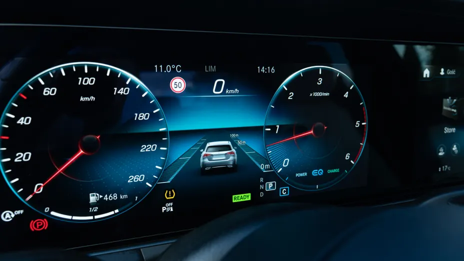 MERCEDES-BENZ E Klasa E 220 d 4-Matic AMG