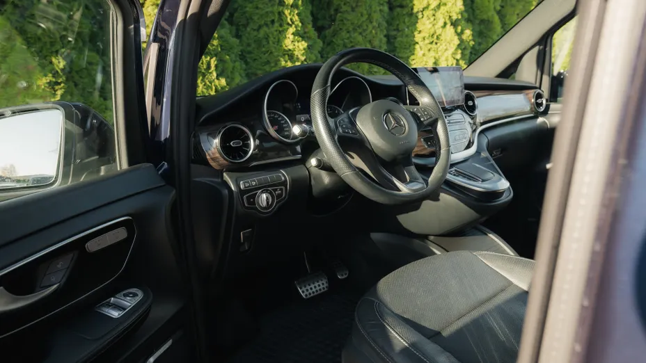 MERCEDES-BENZ V Klasa V 300 d 4-Matic Avantgarde 9G-Tronic (długi)