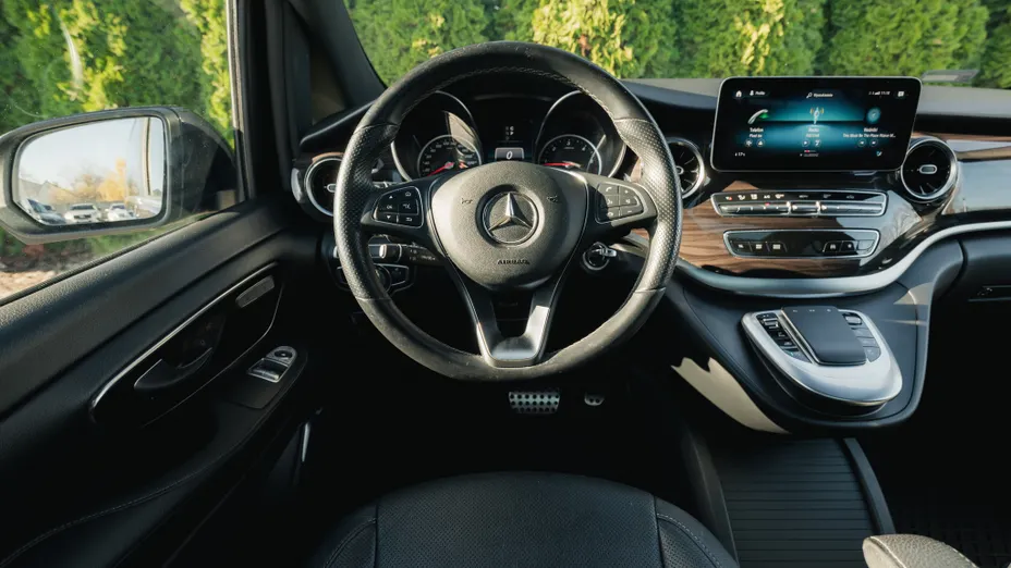 MERCEDES-BENZ V Klasa V 300 d 4-Matic Avantgarde 9G-Tronic (długi)