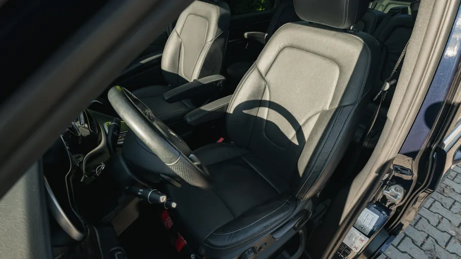 MERCEDES-BENZ V Klasa V 300 d 4-Matic Avantgarde 9G-Tronic (długi)