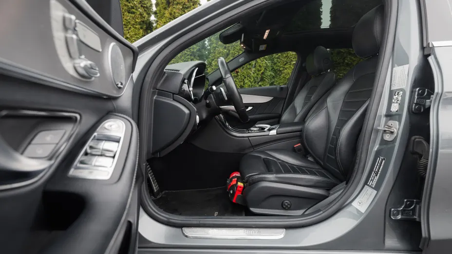 MERCEDES-BENZ C Klasa C 400 4-Matic 9G-TRONIC