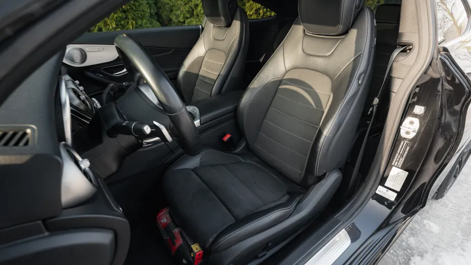 MERCEDES-BENZ C Klasa C 300 9G-TRONIC