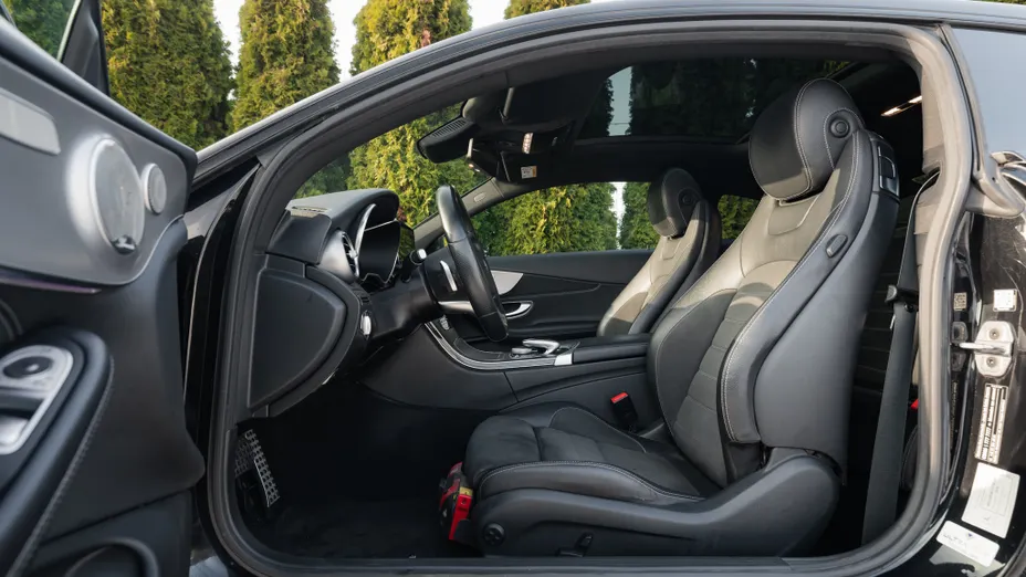 MERCEDES-BENZ C Klasa C 300 9G-TRONIC