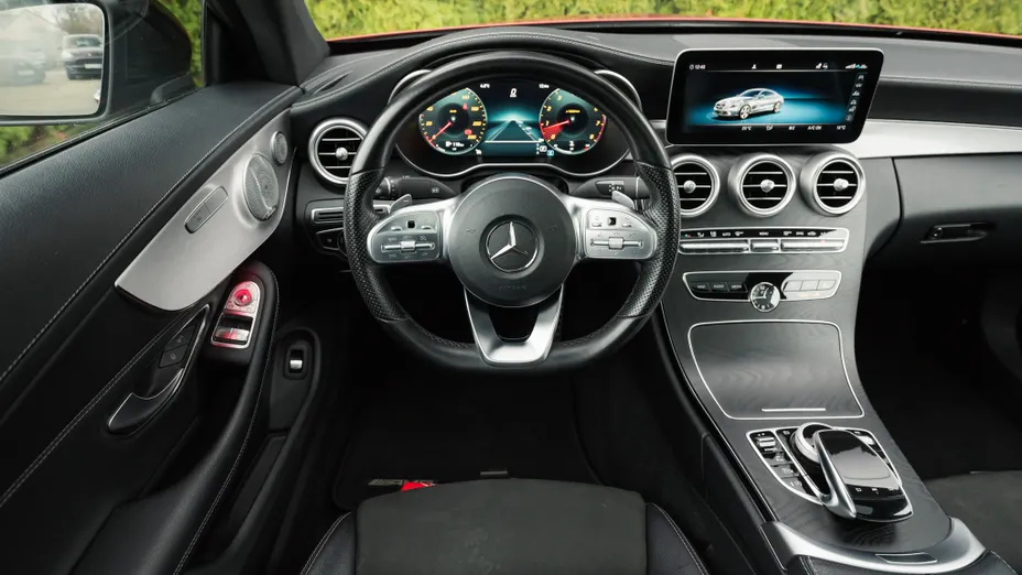 MERCEDES-BENZ C Klasa C 300 9G-TRONIC