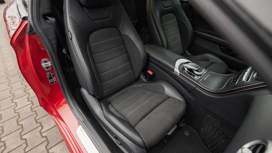 MERCEDES-BENZ C Klasa C 300 9G-TRONIC