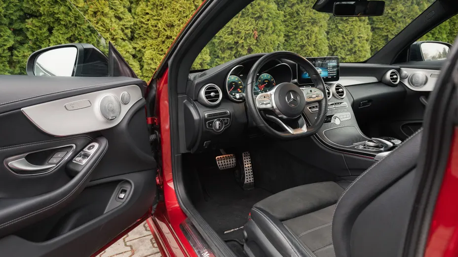 MERCEDES-BENZ C Klasa C 300 9G-TRONIC