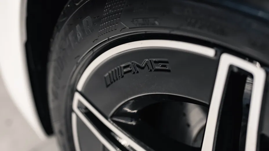 MERCEDES-BENZ C Klasa C 300 de PHEV 4-Matic AMG