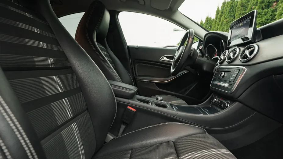 MERCEDES-BENZ CLA CLA 200 (CDI) d 4-Matic