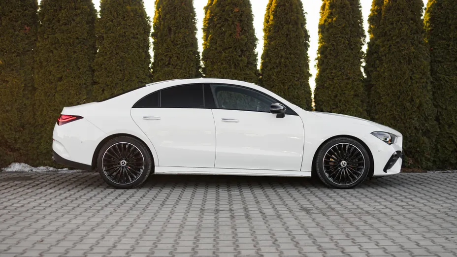 MERCEDES-BENZ CLA CLA 200 AMG Line 7G-DCT